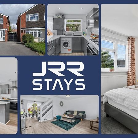 Wolverhampton - Amazing 3 Bedroom, Sleeps 6, Wi-Fi - Jrr Stays Екстер'єр фото
